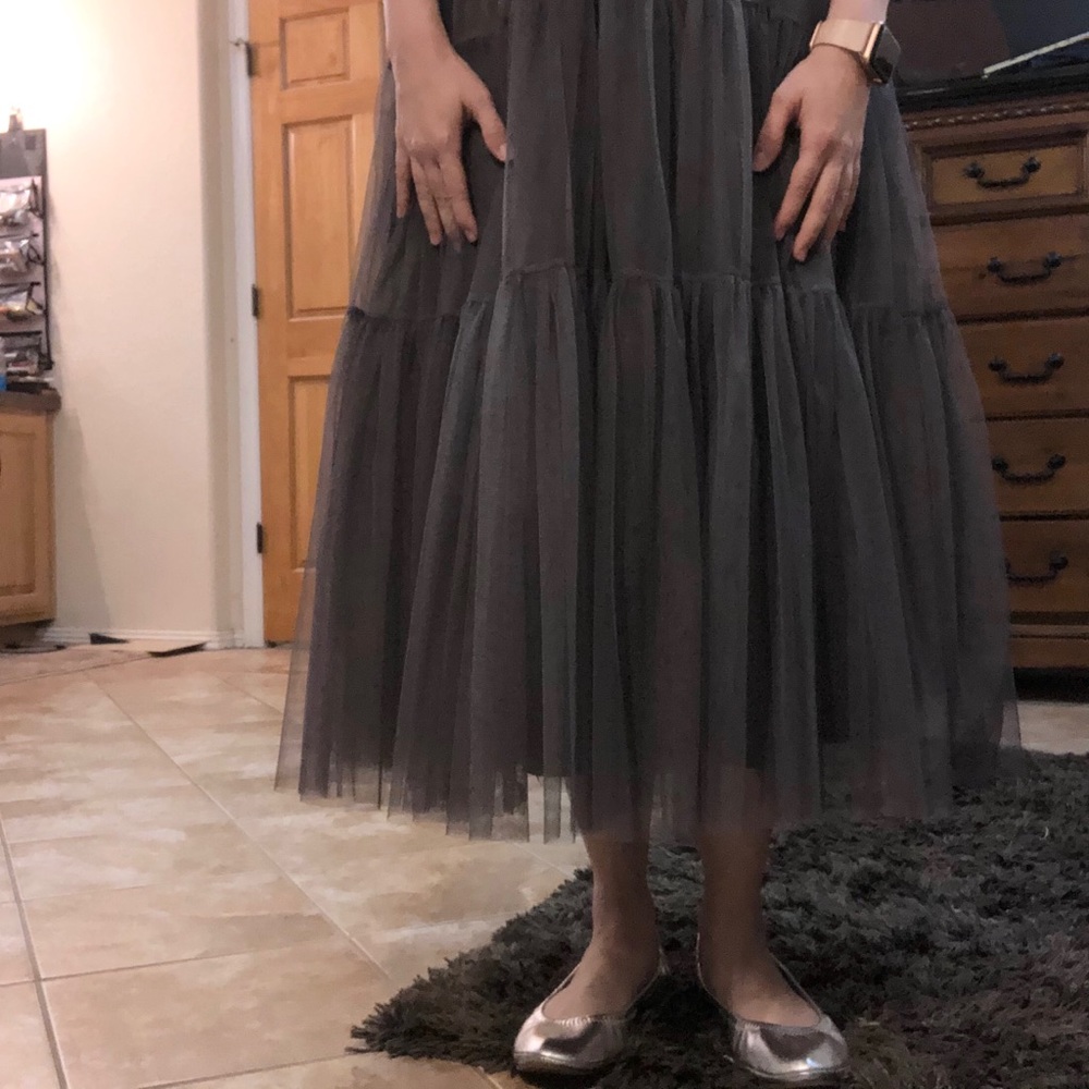 HYFVE TULLE SKIRT SIZE LARGE